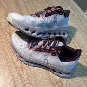 On- Cloudtilt Quartz/Pearl Size 7.5